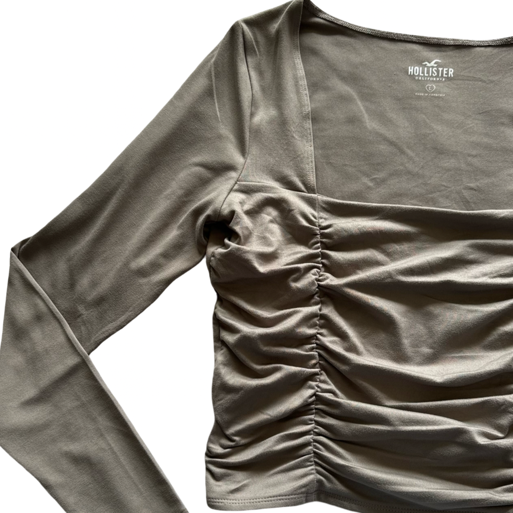Top Crop Fruncido Café Y2K