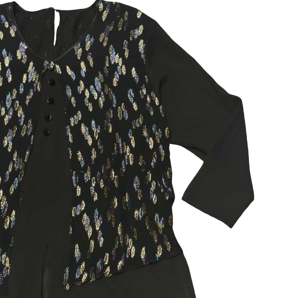 Blusa Negra con Detalles Metalizados