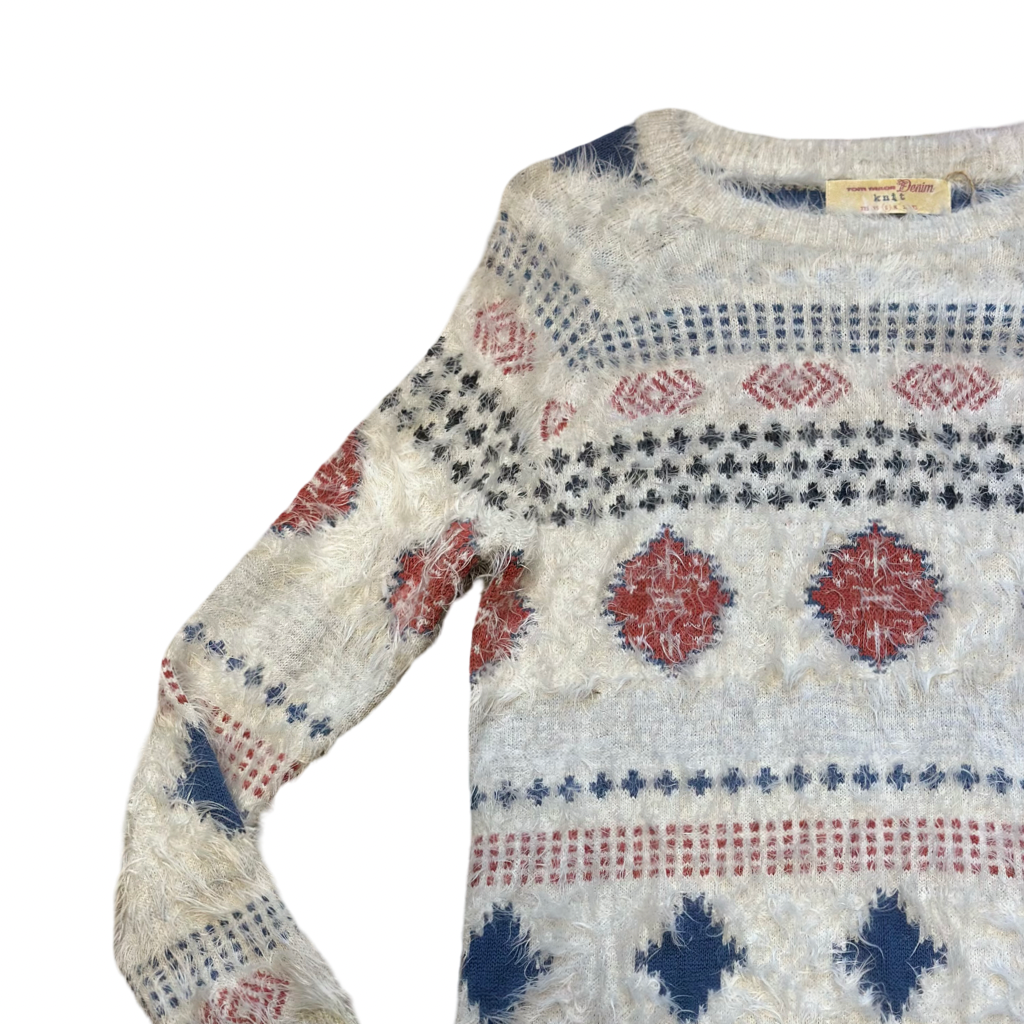 Sweater nórdico marfil con diseño geométrico