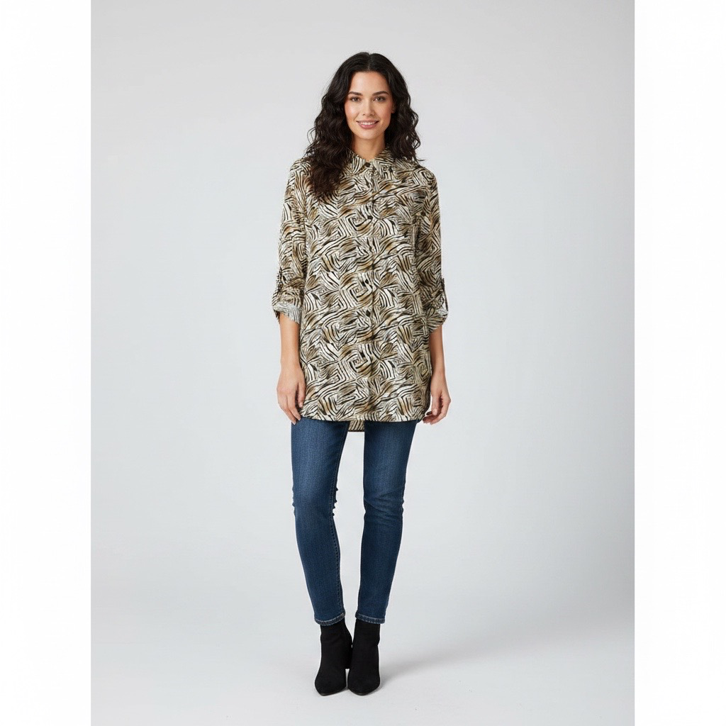 Blusa estampada animal print abstracto