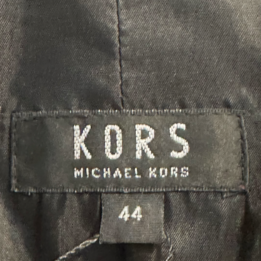 Blazer Michael Kors gris con detalles desflecados