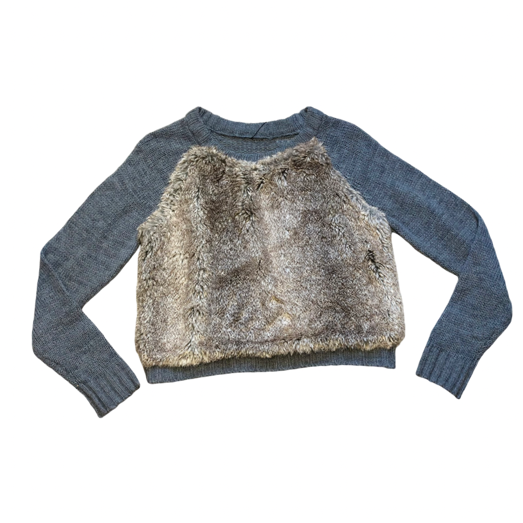 Sweater tejido gris con panel de piel sintética