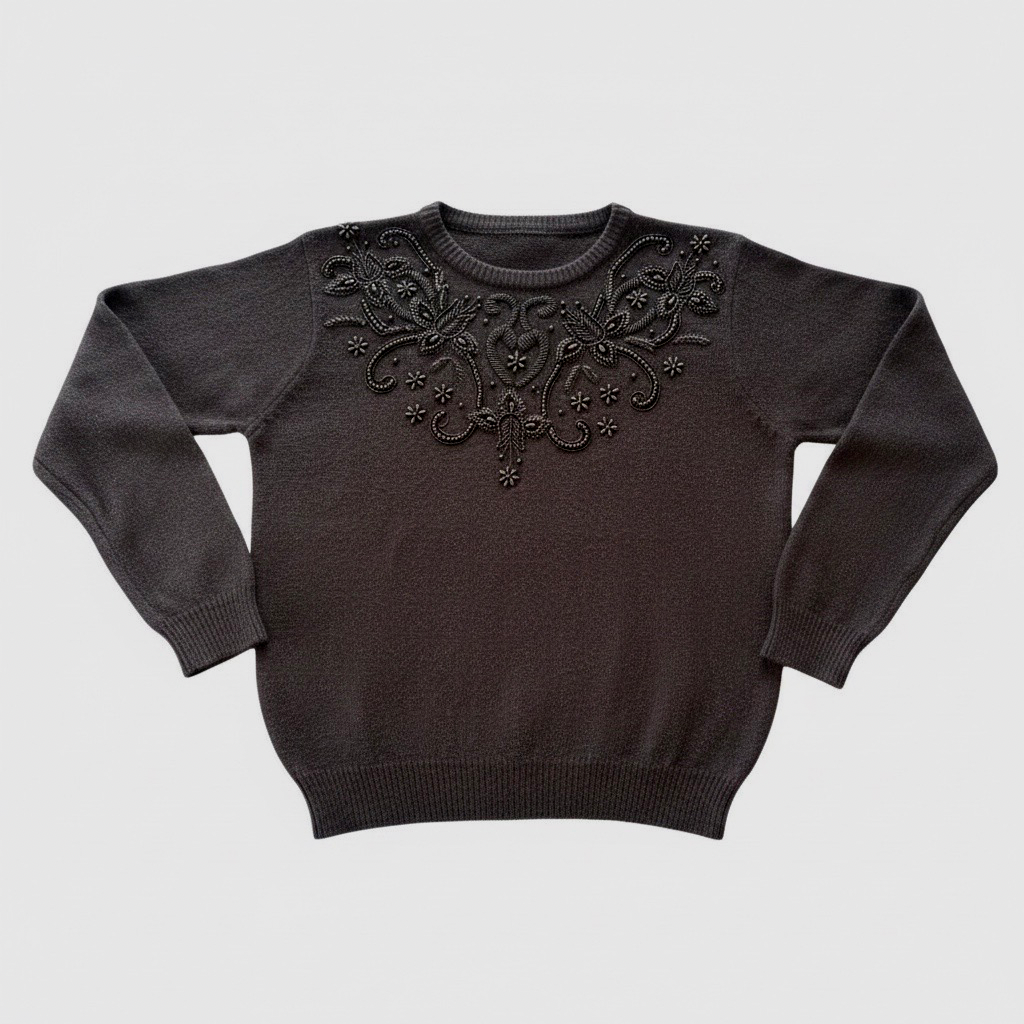 Sweater Negro Bordado con Mostacillas